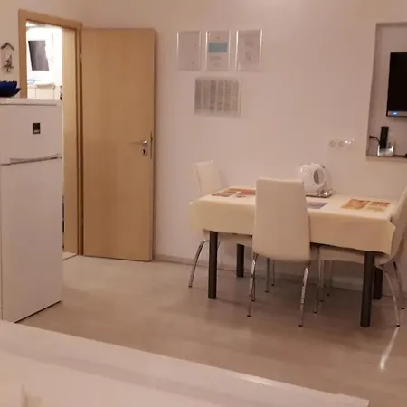 Gogi شقة فوديس